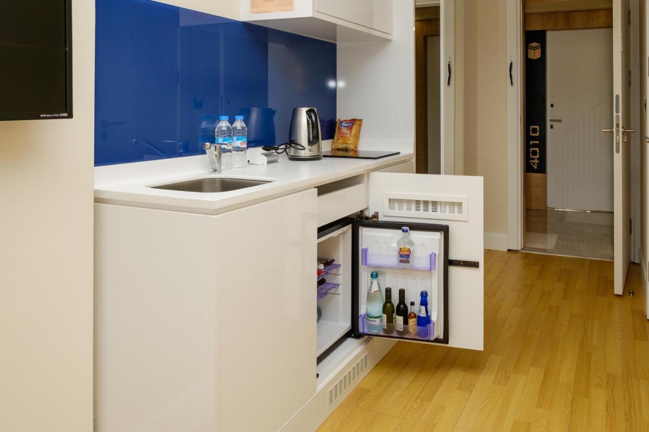Manco Apartments Батуми Екстериор снимка
