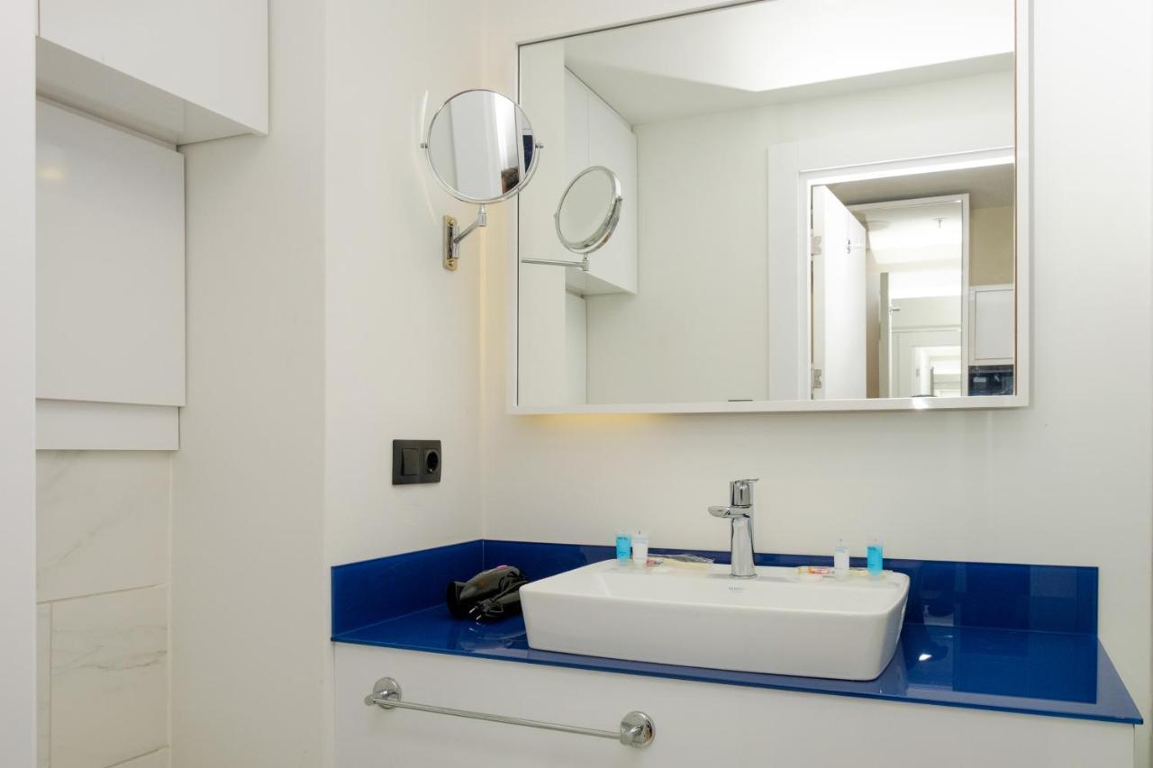 Manco Apartments Батуми Екстериор снимка